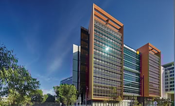 Aluminium facade cladding
