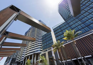 Compliant aluminium facade cladding